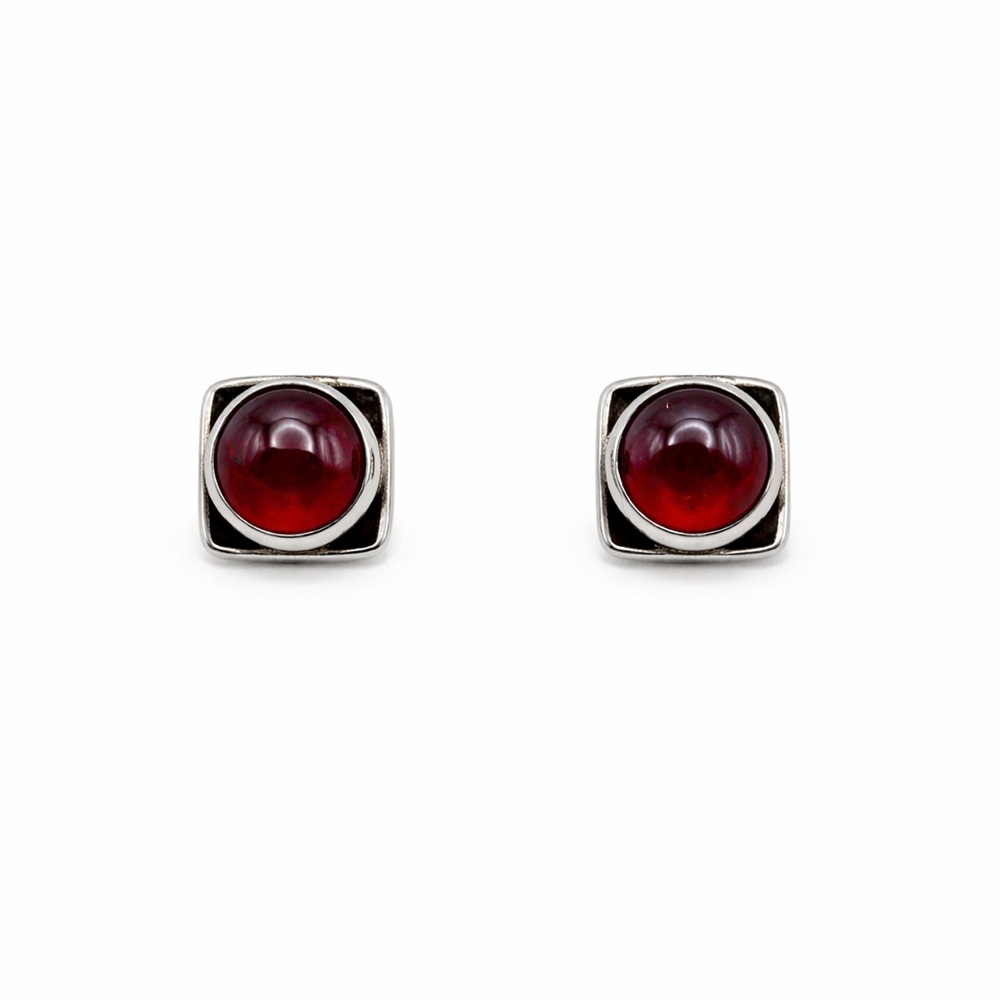 S925 Garnet Square Stud Earrings